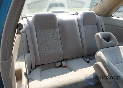 2001 Honda Civic Si/Ex z USA, uszkodzony, nr VIN 1HGEM22941L082544